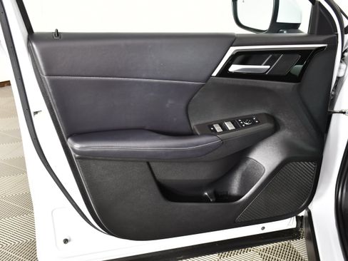 Used 2023 Mitsubishi Outlander SE AWD/4WD image 24