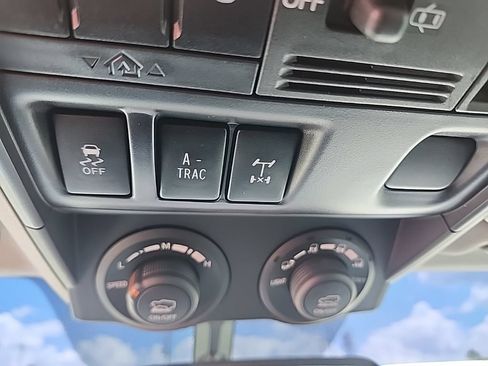 Used 2019 Toyota 4Runner TRD Pro AWD/4WD image 5