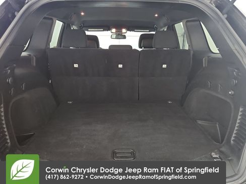 Used 2016 Jeep Grand Cherokee Laredo w/ Quick Order Package 23E AWD/4WD image 28