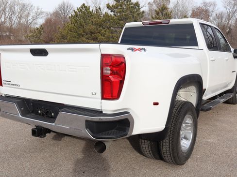 New 2026 Chevrolet Silverado 3500 LT image 5