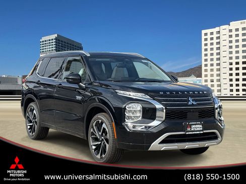 New 2025 Mitsubishi Outlander SEL image 1