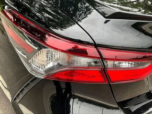 Used 2023 Toyota Camry SE FWD image 22