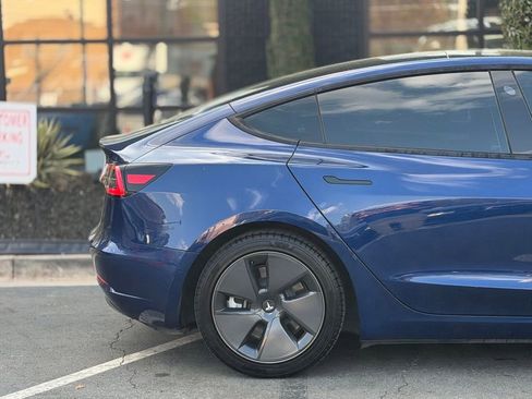 Used 2021 Tesla Model 3 Standard Range image 20