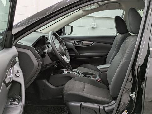 Used 2020 Nissan Rogue S AWD/4WD image 3