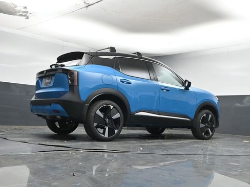 New 2026 Nissan Kicks SR w/ Cold Weather Package image 28