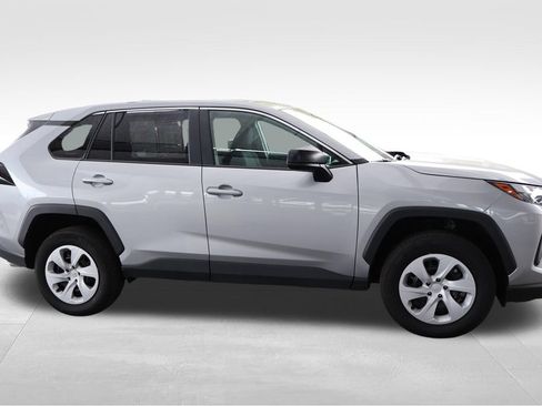Certified 2025 Toyota RAV4 LE AWD/4WD image 16