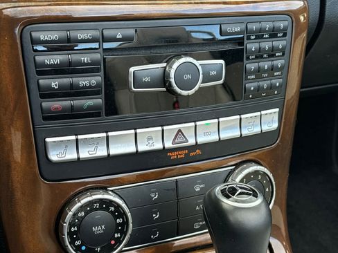 Used 2014 Mercedes-Benz SLK 350 image 20