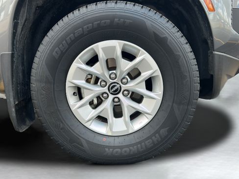 Used 2025 Nissan Frontier S RWD image 30