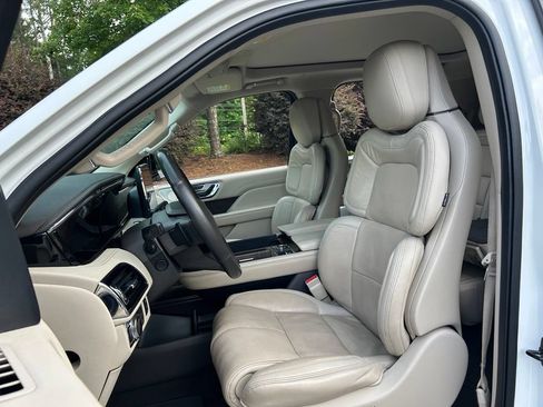 Used 2020 Lincoln Navigator Reserve w/ Luxury Package AWD/4WD image 42