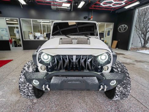 Used 2016 Jeep Wrangler Unlimited Sahara w/ Trailer Tow Group image 6