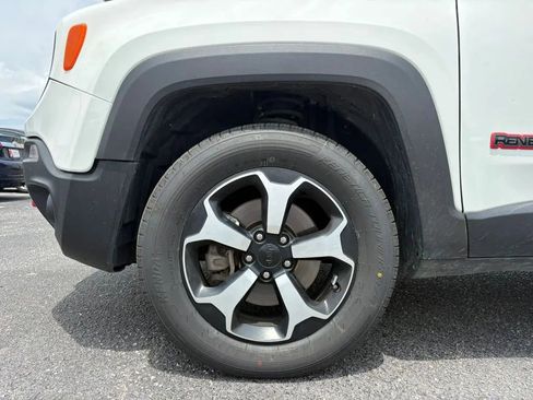 Used 2020 Jeep Renegade Trailhawk w/ Cold Weather Group AWD/4WD image 25