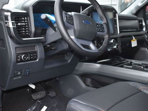 New 2026 Ford F350 Lariat w/ FX4 Off-Road Package image 5