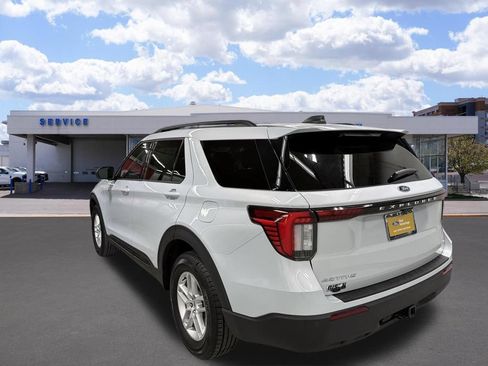 Certified 2026 Ford Explorer Active AWD/4WD image 5