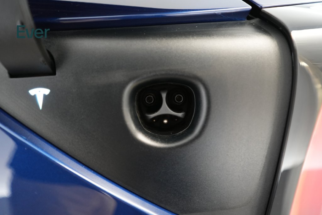 Used 2024 Tesla Model 3 Standard Range RWD image 10