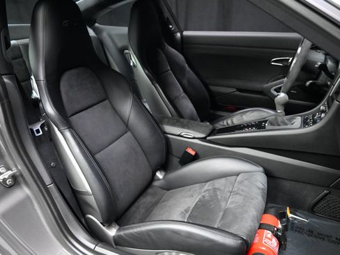 Used 2016 Porsche 911 Carrera 4 GTS AWD/4WD image 10