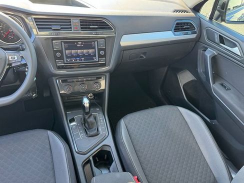 Used 2021 Volkswagen Tiguan S image 12