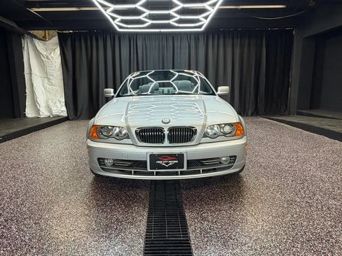 Used 2001 BMW 330Ci Convertible RWD image 2