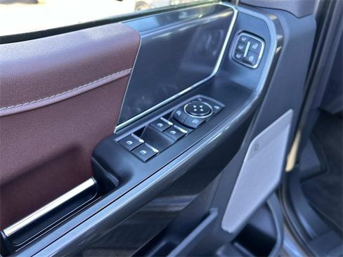 Used 2022 Ford F150 Lariat image 22