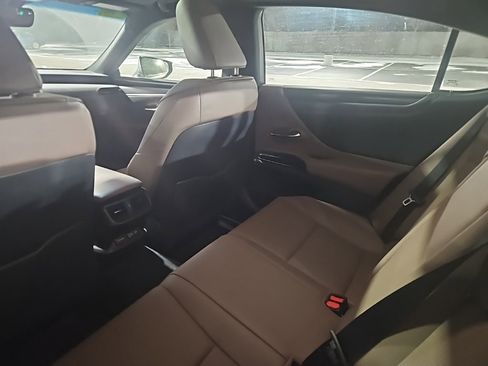 Used 2022 Lexus ES 250 w/ Premium Package image 14