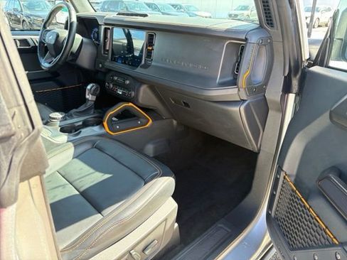 Used 2024 Ford Bronco Badlands AWD/4WD image 32