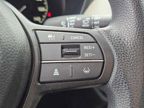 Used 2024 Honda HR-V LX image 13