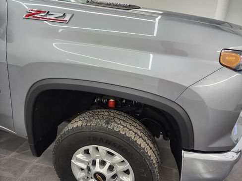 Used 2025 Chevrolet Silverado 2500 LT w/ All Star Edition image 28