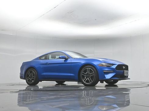 Used 2021 Ford Mustang Coupe w/ Equipment Group 101A RWD image 4