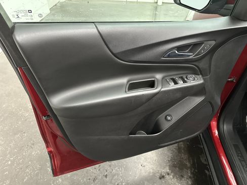 Used 2020 Chevrolet Equinox LT image 20