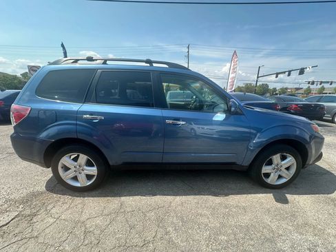 Used 2010 Subaru Forester 2.5X Premium image 6