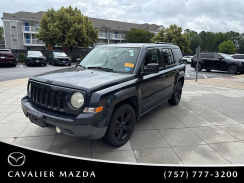 Used 2014 Jeep Patriot Sport w/ Power Value Group FWD image 3