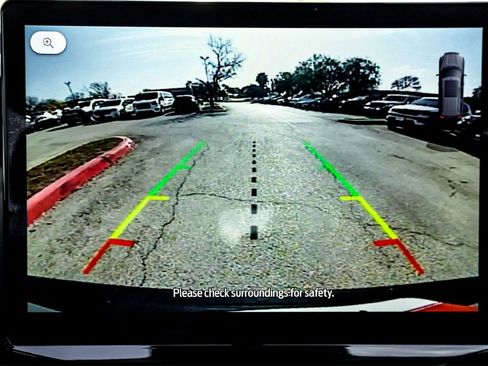 Used 2024 Ford Expedition XLT image 23