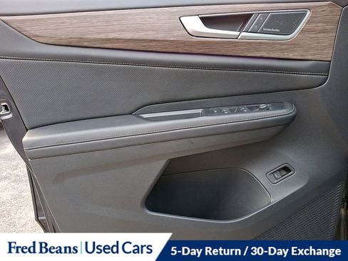 Certified 2025 Volkswagen Atlas SEL Premium R-Line image 16