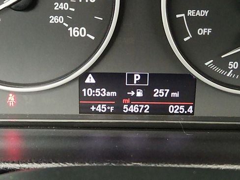 Used 2017 BMW 320i 320i Sedan with Premium and Dr image 16