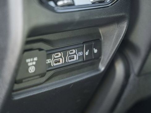 Used 2023 Jeep Grand Cherokee Limited AWD/4WD image 42