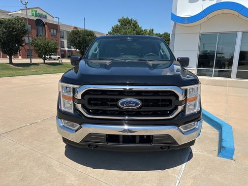 Used 2022 Ford F150 XLT w/ Trailer Tow Package image 3