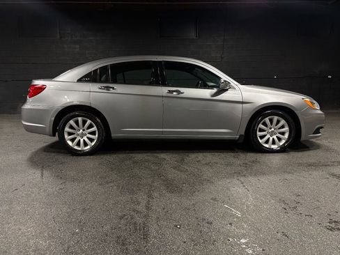 Used 2014 Chrysler 200 Limited w/ Sun/Sound Group image 6