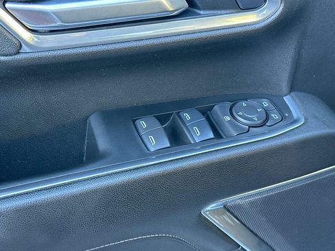 Used 2025 Chevrolet Silverado 2500 LT image 13