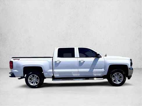 Used 2018 Chevrolet Silverado 1500 LT w/ All Star Edition AWD/4WD image 5