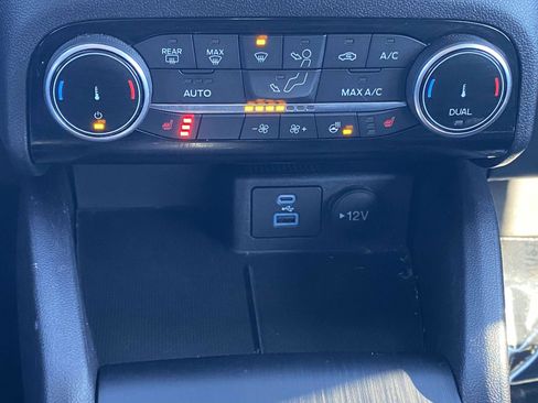 Used 2022 Ford Escape SEL image 26