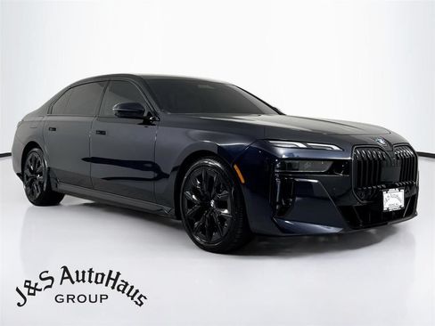 Used 2024 BMW 740i xDrive AWD/4WD image 1