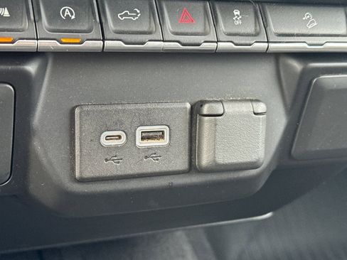 Used 2022 Chevrolet Silverado 1500 RST image 30