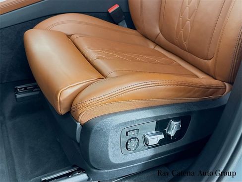 Used 2024 BMW X5 xDrive40i w/ Executive Package image 20