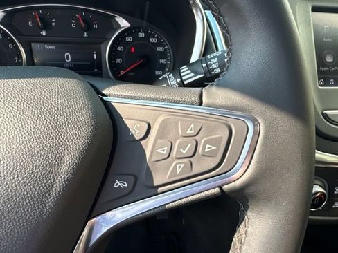 Used 2024 Chevrolet Equinox LT FWD image 27
