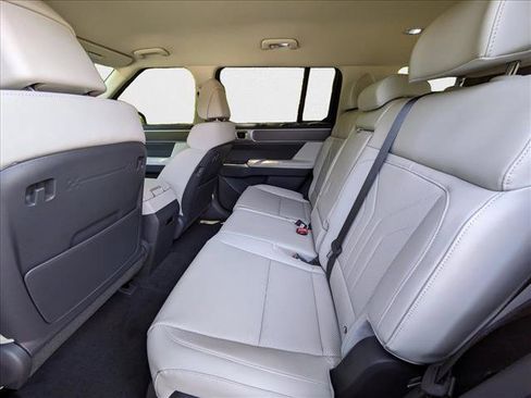 New 2026 Hyundai Santa Fe SEL image 17