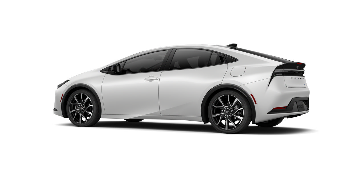 New 2027 Toyota Prius Plug-In Hybrid FWD image 5