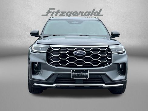 Used 2025 Ford Explorer Platinum w/ LUX Leather Package AWD/4WD image 5