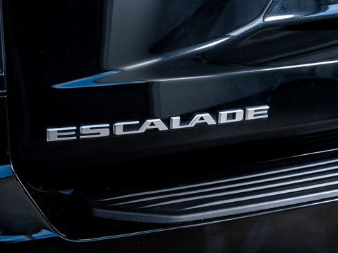 Used 2021 Cadillac Escalade Sport w/ Driver Assist Tech Package image 23