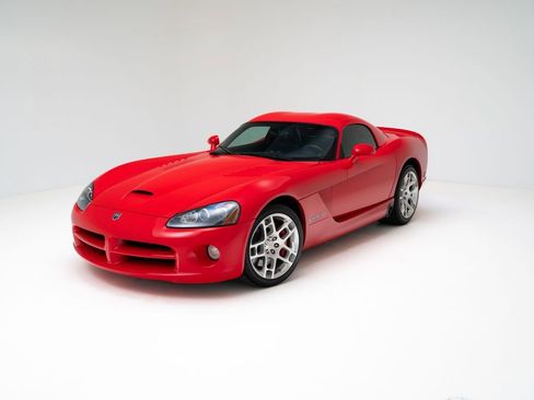 Used 2006 Dodge Viper SRT-10 RWD image 2