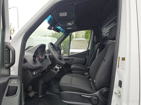 New 2025 Mercedes-Benz Sprinter 2500 image 20