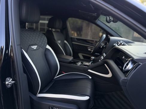 Used 2021 Bentley Bentayga Speed AWD/4WD image 38